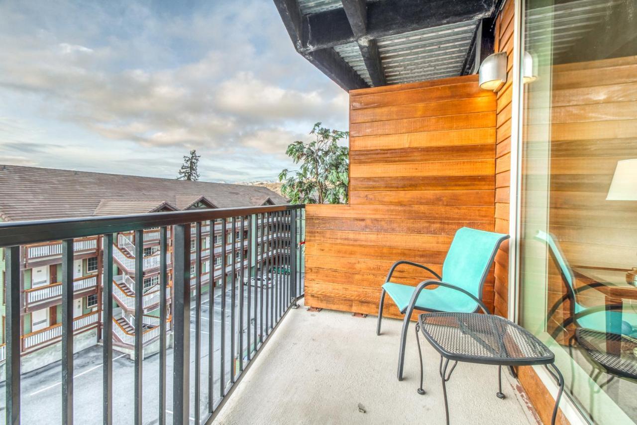 Suites: Water Sunset Chelan